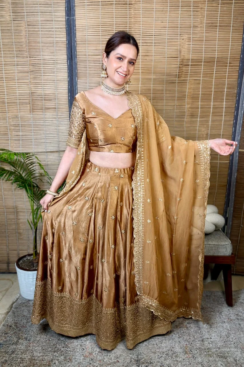 Golden Gajji Silk Lehenga With Tissue Duppatta