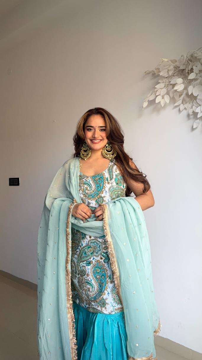 Laskara sharara set